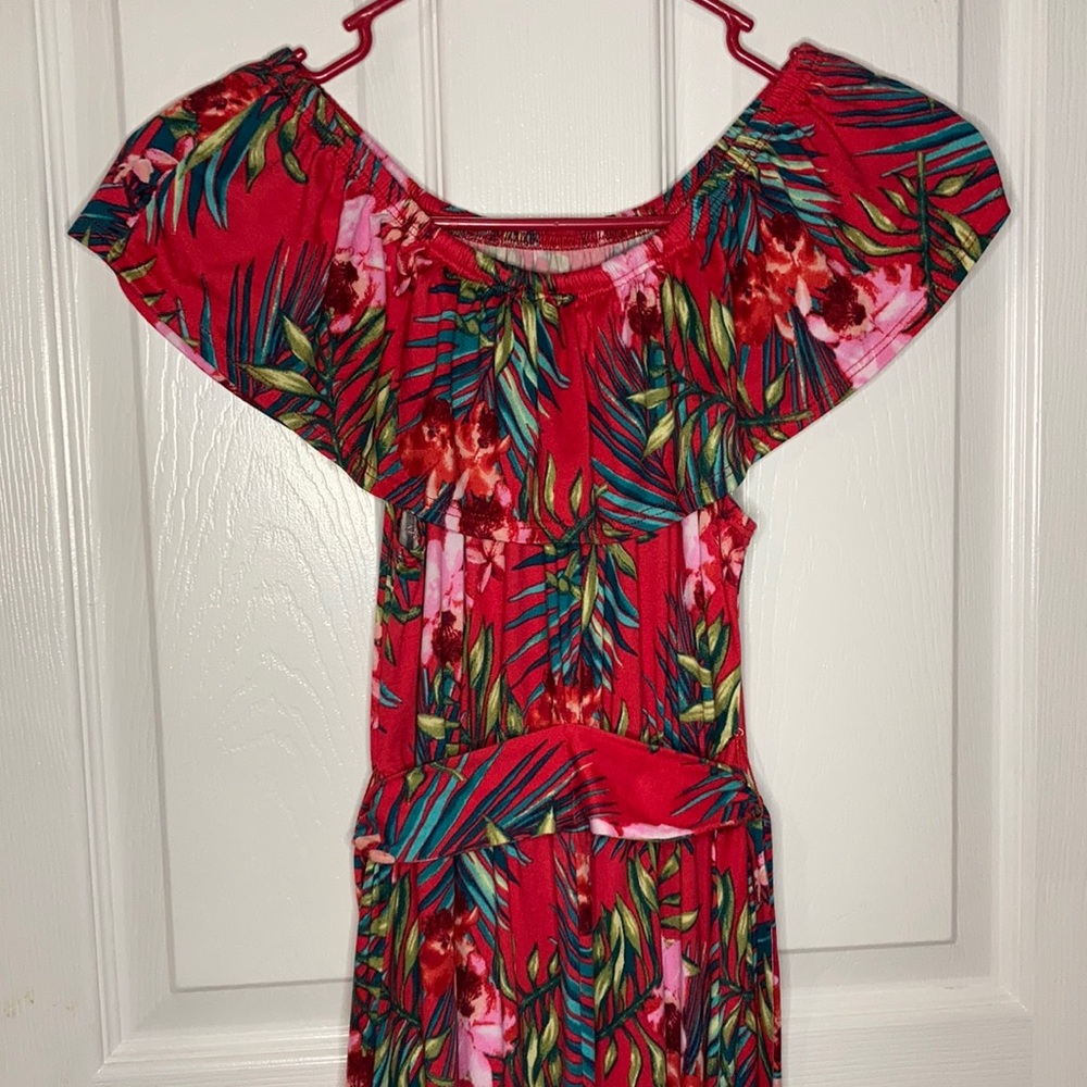 Maxi dress with slits down the sides!!